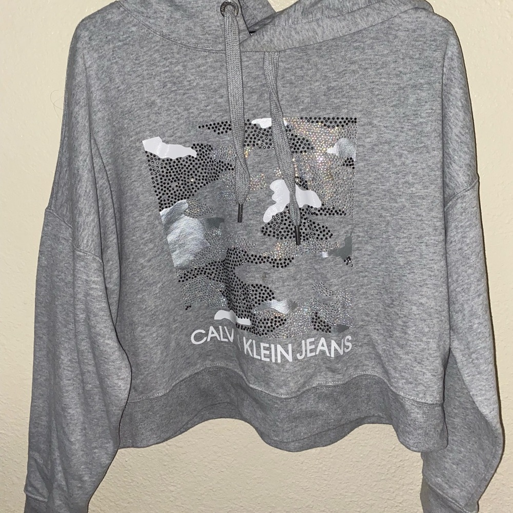 Calvin Klein Jeans Sweatshirt with rhinestones!! ⭐️